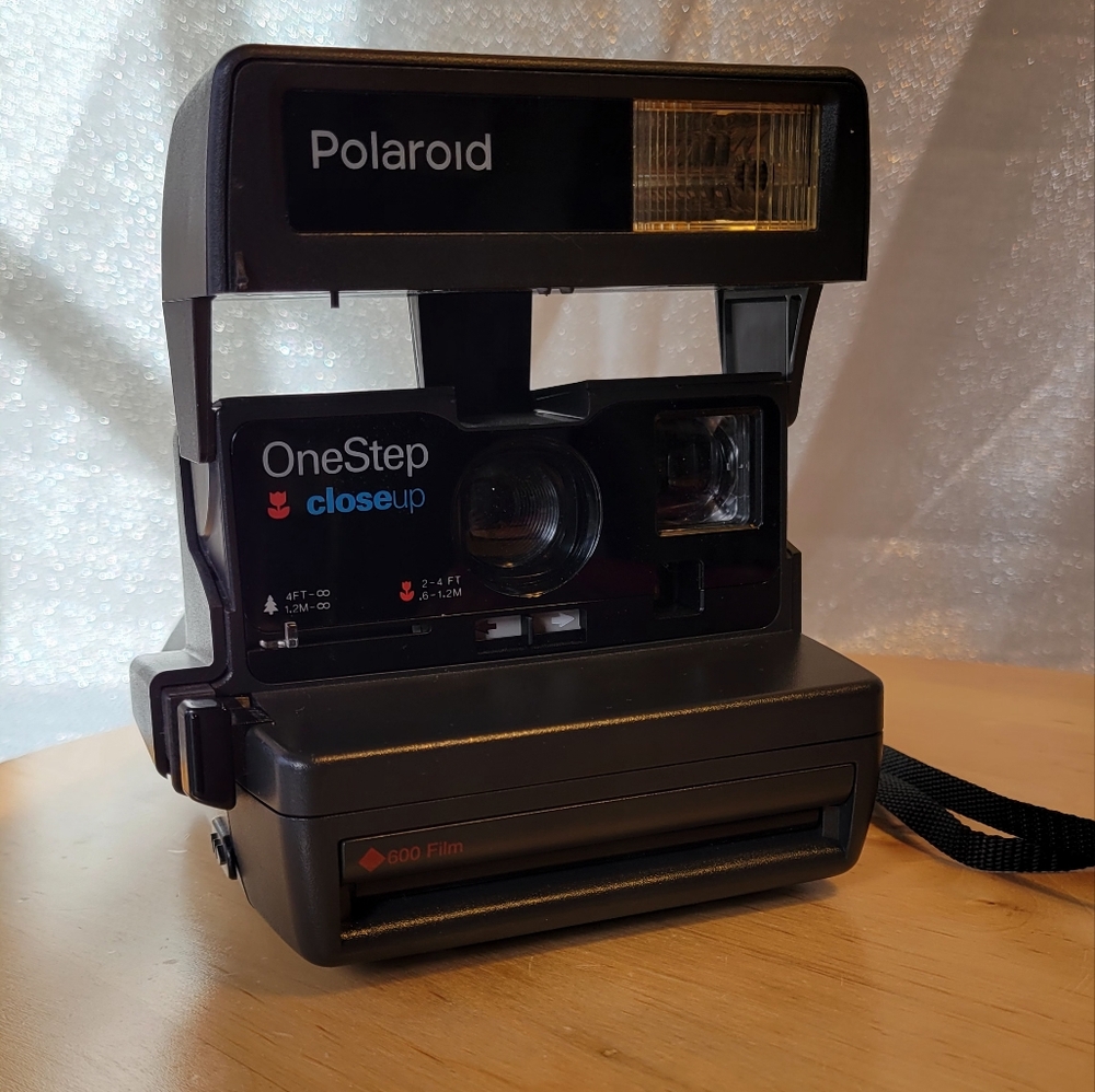Polaroid One Step Close Up 600 Instant Film Camera! (NOT TESTED) Made In UK